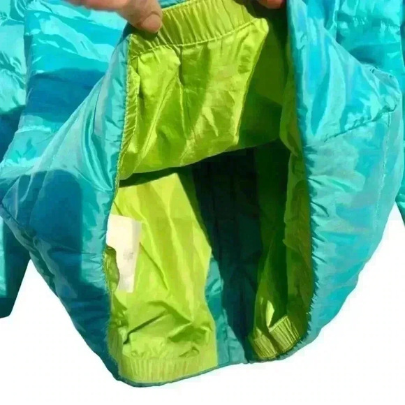 SPYDER - Cute Puffer jacket - Aqua with fun lime green lining - Picture 9 of 11